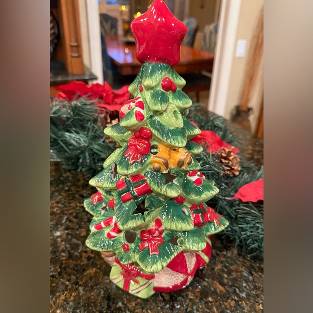 Festive Ceramic Christmas Tree with Red Star - Picture 2 of 10